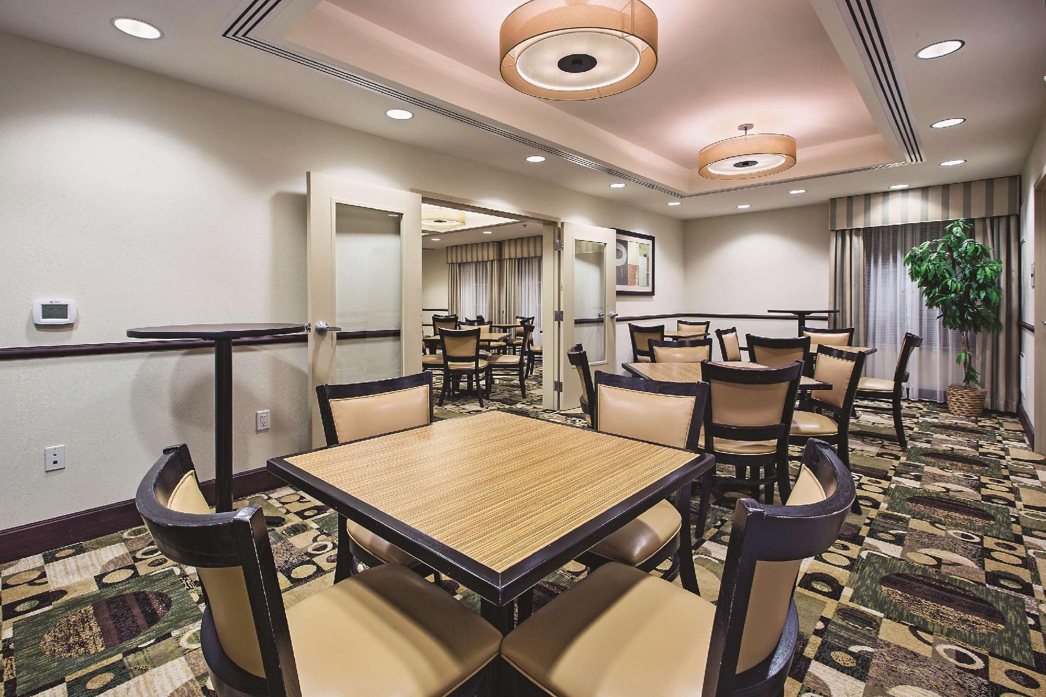 La Quinta By Wyndham Lancaster Hotel Smoketown  Екстериор снимка