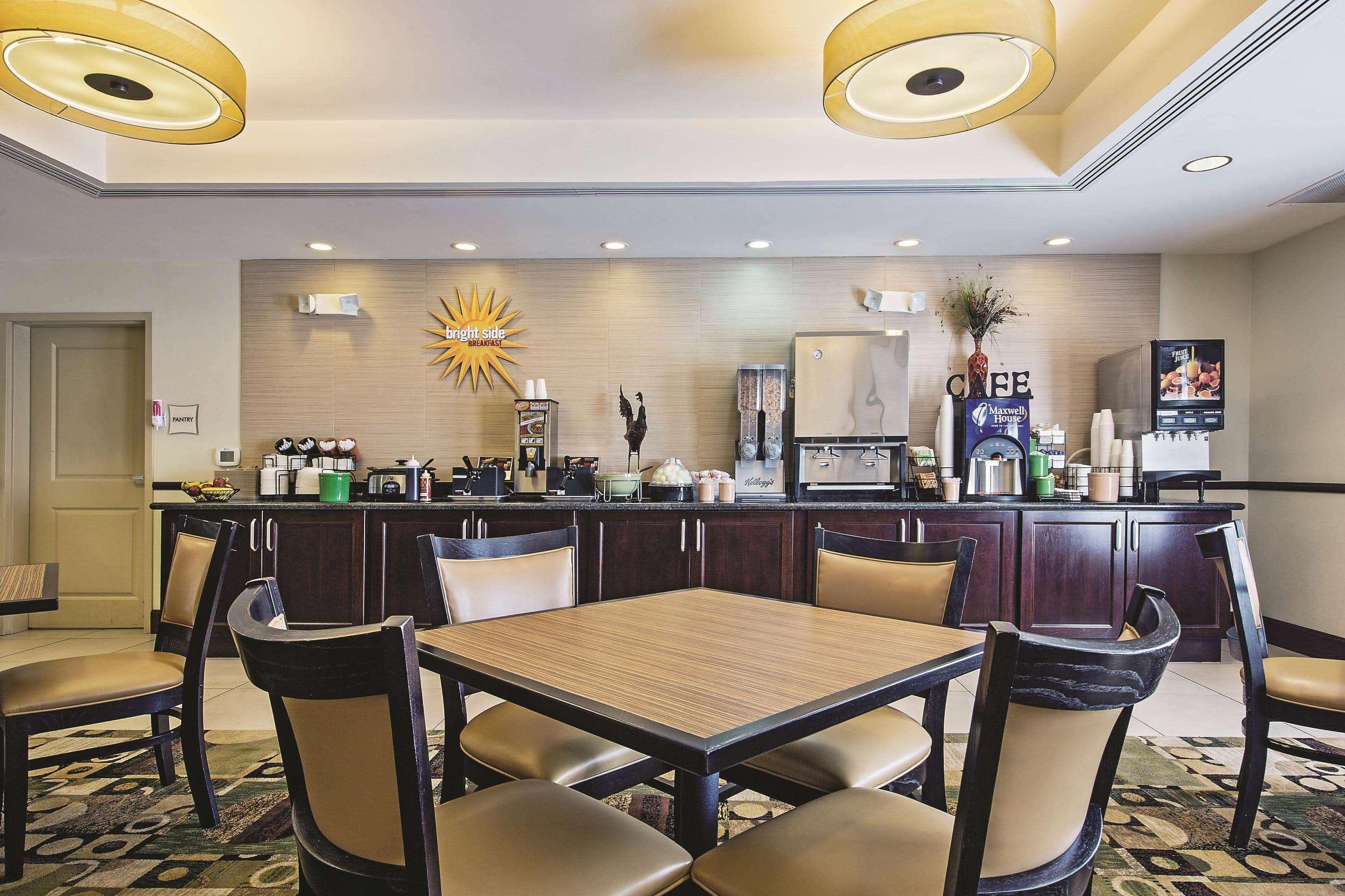 La Quinta By Wyndham Lancaster Hotel Smoketown  Екстериор снимка