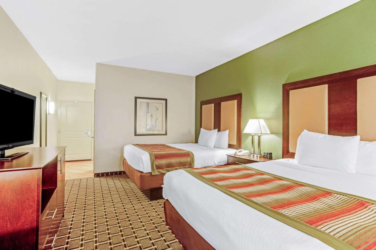 La Quinta By Wyndham Lancaster Hotel Smoketown  Стая снимка